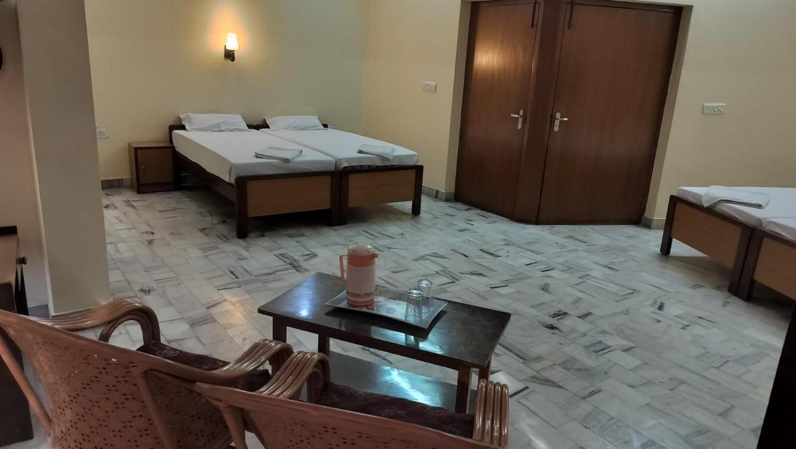 Sarnath Motel And Resort - Varanasi — Photos 2